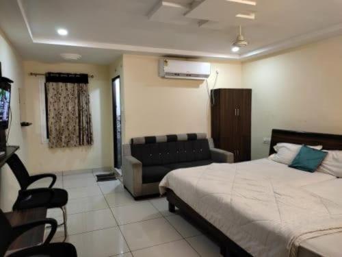 Oyo Flagship 80855 Hotel R Grand Vijayawāda Εξωτερικό φωτογραφία