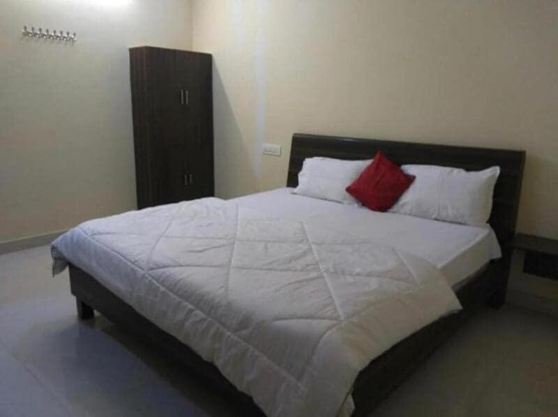 Oyo Flagship 80855 Hotel R Grand Vijayawāda Εξωτερικό φωτογραφία